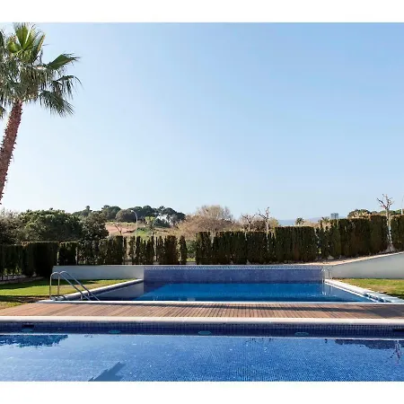 Villa Ocean Views With Large Garden In Shared Swimming Pools Ref Mrhas