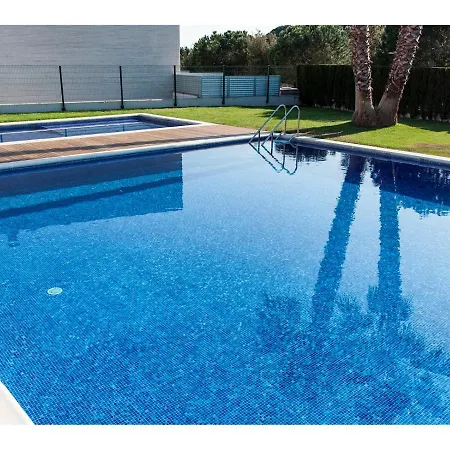 Villa Ocean Views With Large Garden In Shared Swimming Pools Ref Mrhas *