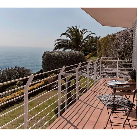 Ocean Views With Large Garden In Shared Swimming Pools Ref Mrhas