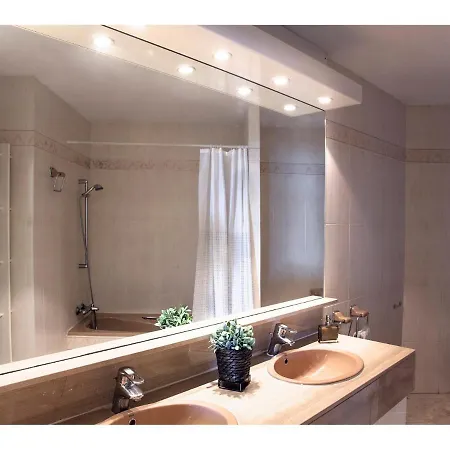 Ocean Views With Large Garden In Shared Swimming Pools Ref Mrhas *