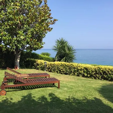 Villa Ocean Views With Large Garden In Shared Swimming Pools Ref Mrhas *